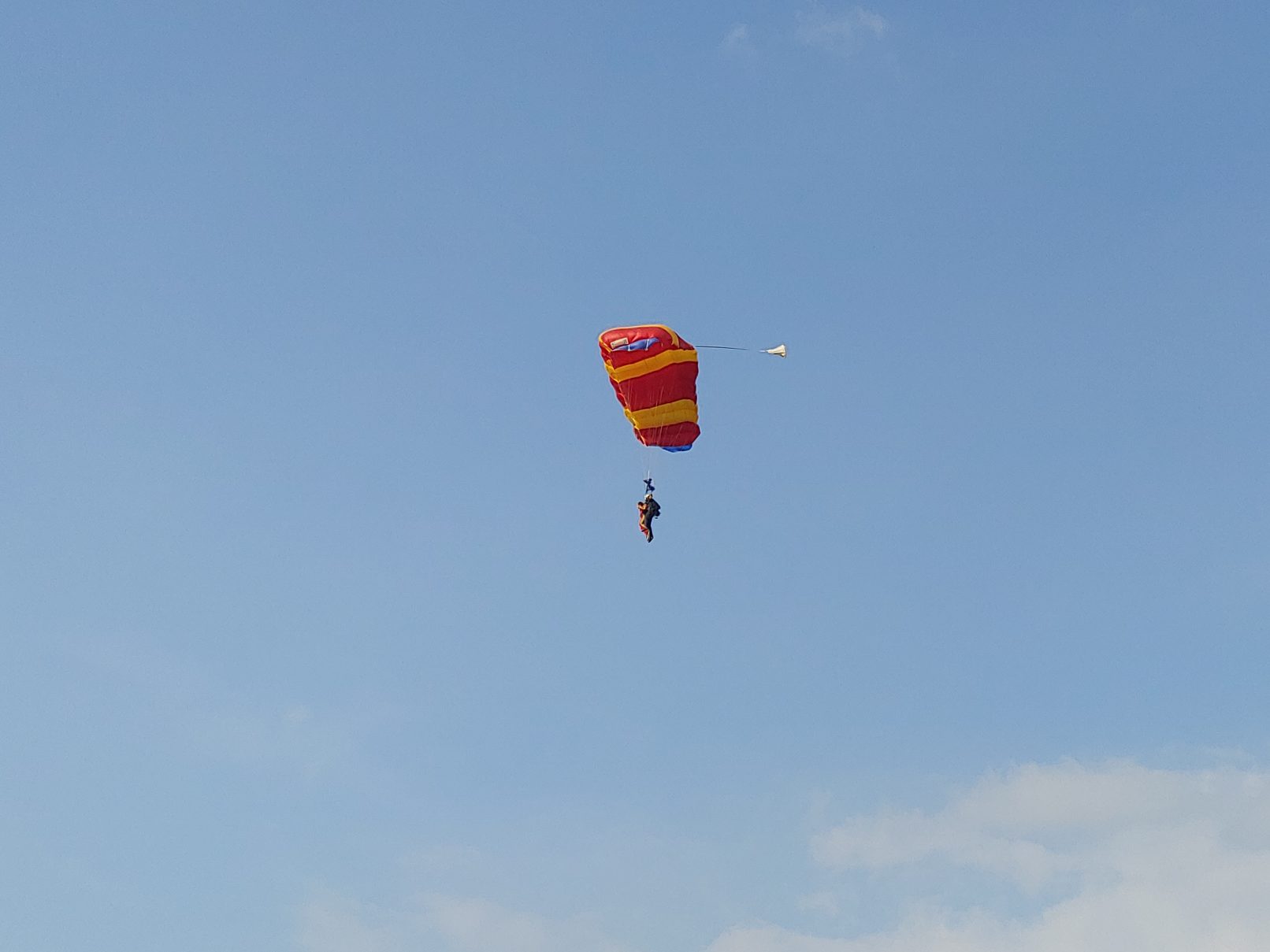 Skydiving in Habonim beach at Paradive club